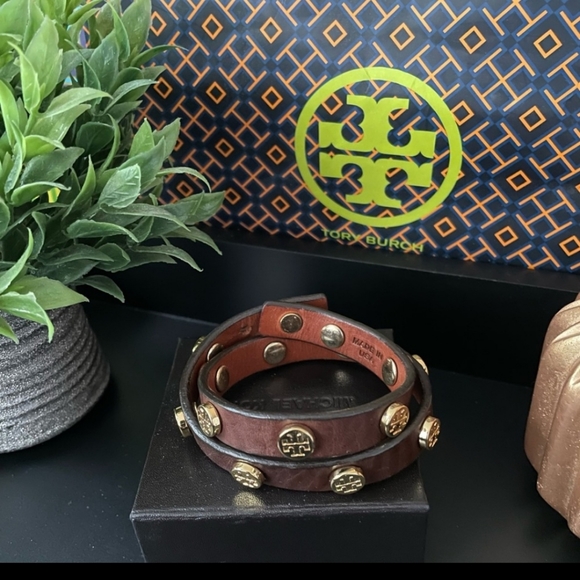 Tory Burch Jewelry - Tory Burch Wrap Leather Bracelet EUC